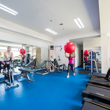 Hotel Dann Carlton Belfort Medellín Exteriör bild The gym at the University of Roehampton