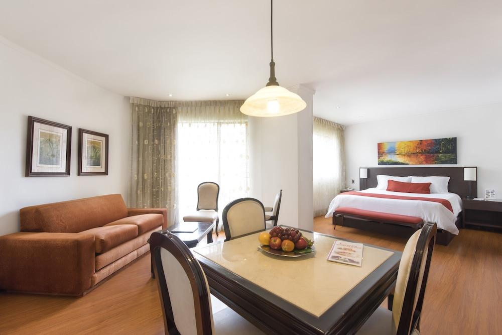 Hotel Dann Carlton Belfort Medellín Exteriör bild Suite