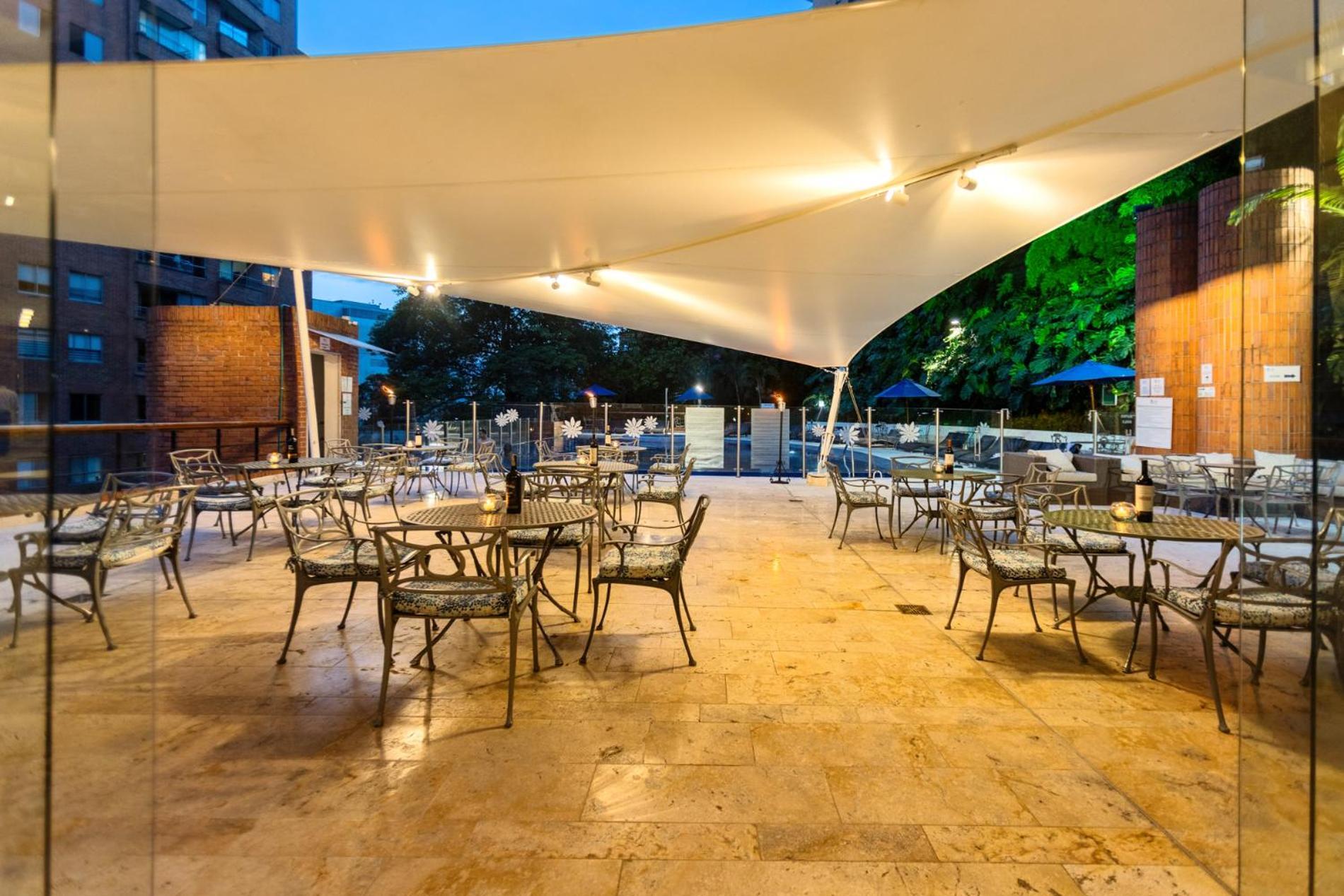 Hotel Dann Carlton Belfort Medellín Exteriör bild The terrace